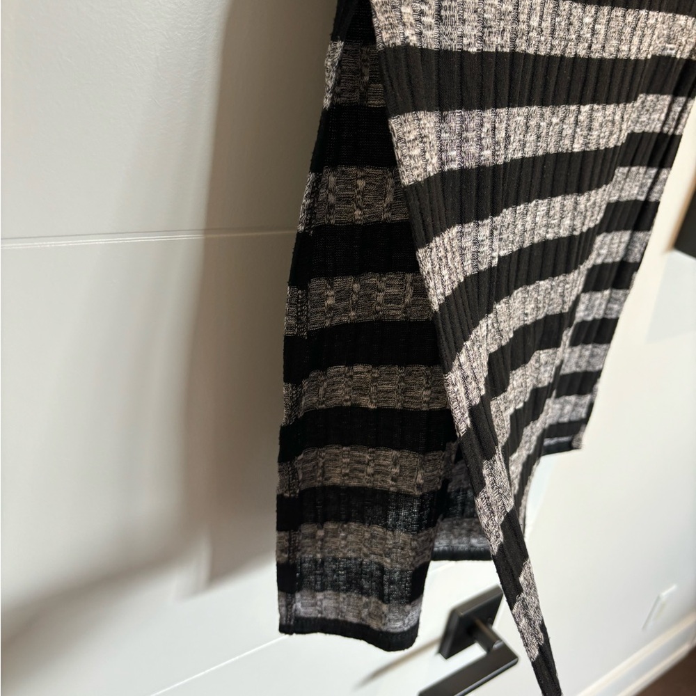 Striped Top - Picture 2 of 6